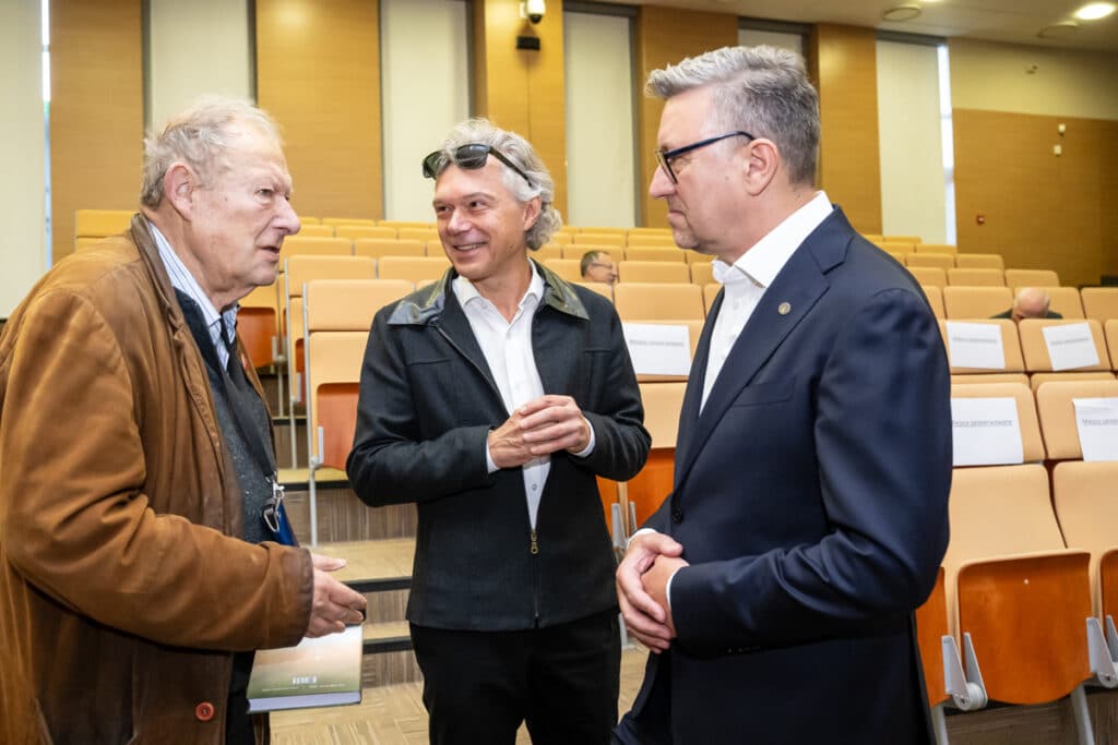 Padły słowa, które poruszyły całą salę. - Adam Michnik w Olsztynie. Nie krył emocji