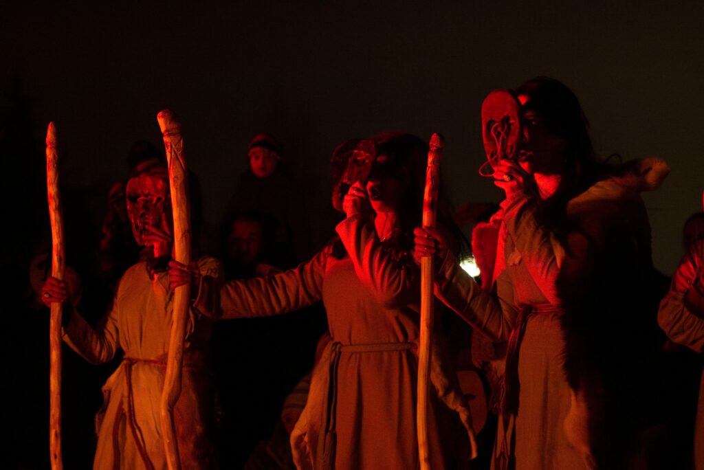 Noc Duchów w Olsztynie. Będzie ognisko, średniowieczna wioska i obrzęd Dziadów. - W Kortowie odbędzie się festyn kultury słowiańskiej „Noc Duchów”