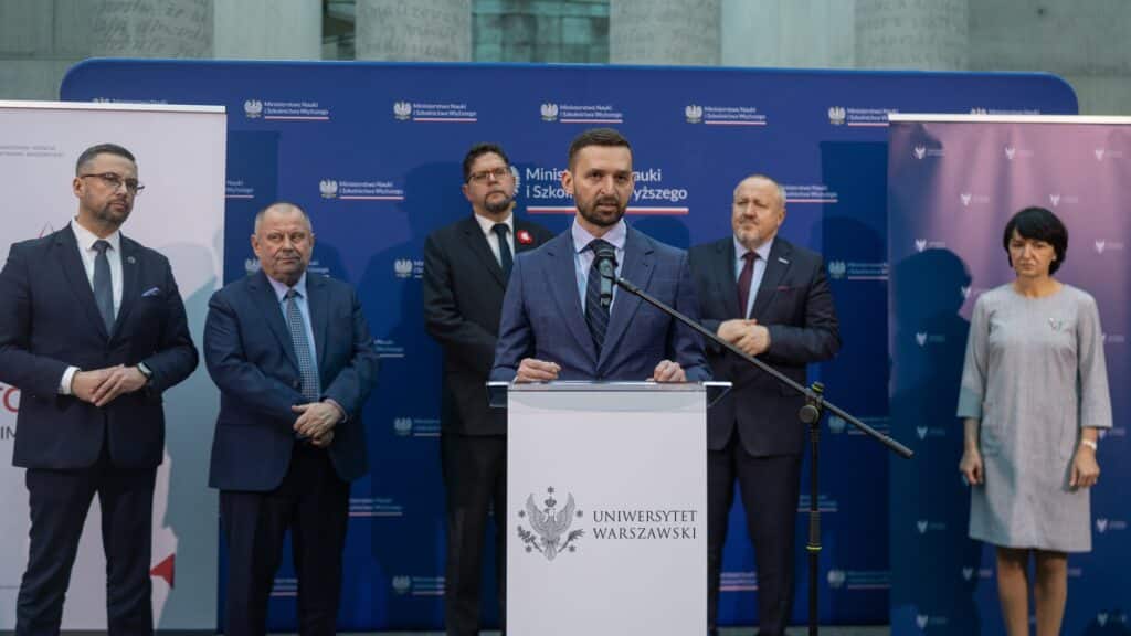 Takiego projektu jeszcze nie było? - Minister Kulasek odpala projekt, jakiego jeszcze nie było. Sprowadzimy geniuszy do Polski?