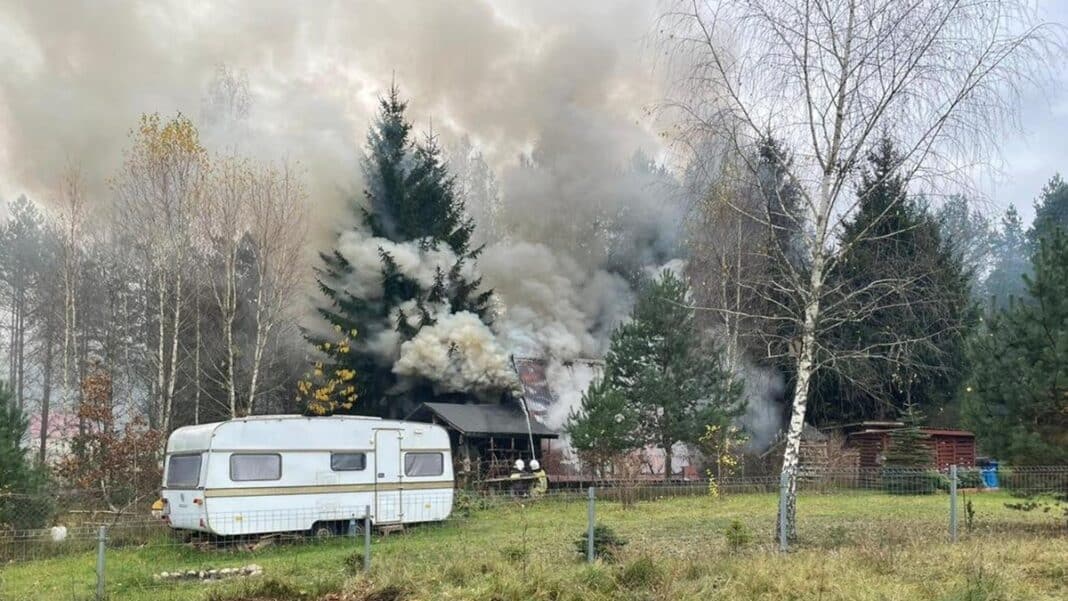 pożar domku letniskowego