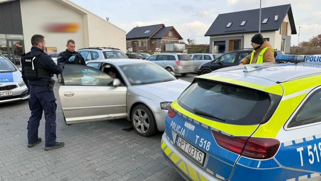 akcja policji pod biedronką