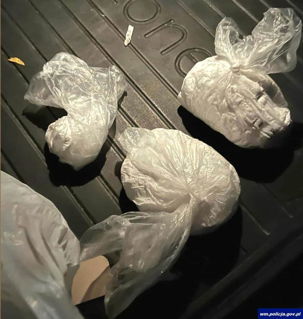 W paczkach "tablica Mendelejewa". - Precyzyjna operacja kryminalnych zakończyła się zatrzymaniem dwóch mieszkańców regionu