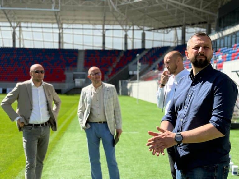 stadion robert szewczyk