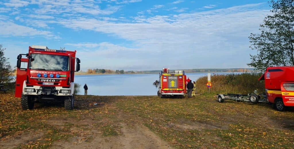 Co się stało z braćmi? Trwa duża akcja służb. - Trwają poszukiwania dwóch braci. Samochód znaleziony nad jeziorem, po mężczyznach ani śladu