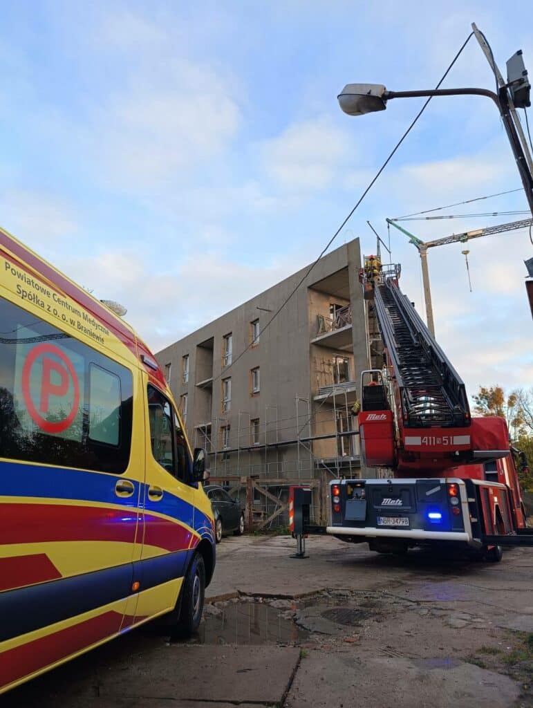 Robotnik wisiał wysoko na rusztowaniu. - Zgon mężczyzny na budowie. Ciało wisiało na wysokości czwartej kondygnacji