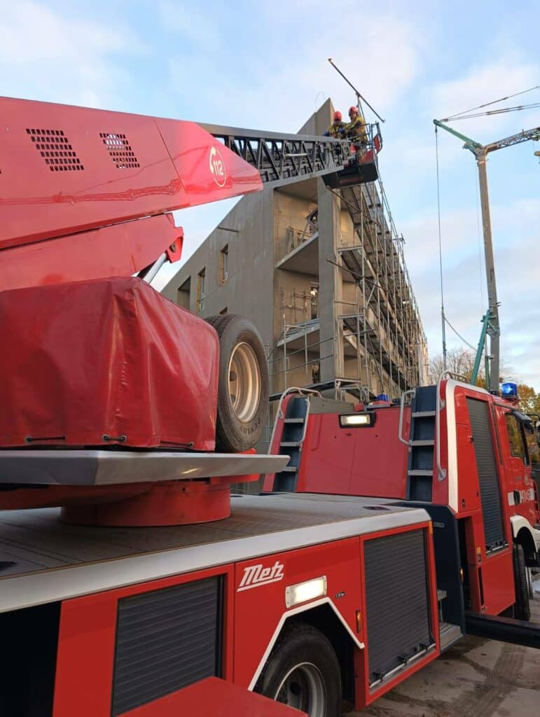 Robotnik wisiał wysoko na rusztowaniu. - Zgon mężczyzny na budowie. Ciało wisiało na wysokości czwartej kondygnacji