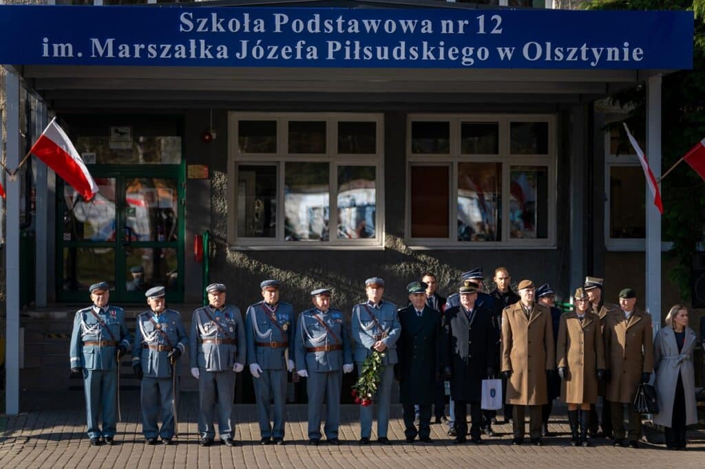 Wzruszająca uroczystość w olsztyńskiej szkole. - Szkoła podstawowa w Olsztynie ma nowego patrona! Uczniowie przeżyli wyjątkowy dzień