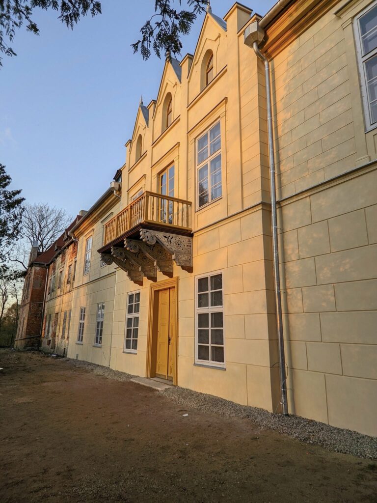 Pałac o wyjątkowej przeszłości odnowiony na Mazurach. Kolejny skarb regionu uratowany? Pałac o wyjątkowej przeszłości odnowiony na Mazurach. Kolejny skarb regionu uratowany? - Pałac na Mazurach przeszedł renowację. To jedna z najbardziej niezwykłych rezydencji