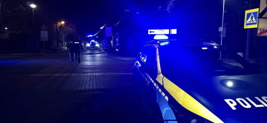 Potężny pożar wybuchł w środku nocy. Budynek uległ znacznemu zniszczeniu. - Pożar Szpitala Miejskiego w Elblągu – dramatyczna akcja strażaków