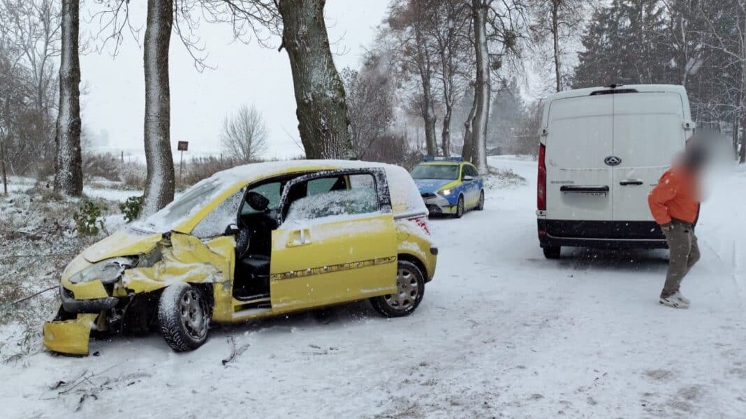 peugeot uderzył w busa