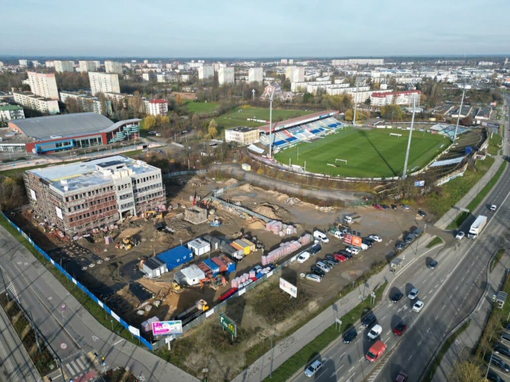 To tu będzie biznesowe centrum Olsztyna? Skala całego przedsięwzięcia okazuje się większa, niż początkowo zakładano. - W Olsztynie powstaje nowa dzielnica biznesowa. Wyrasta gigantyczny kompleks biurowy