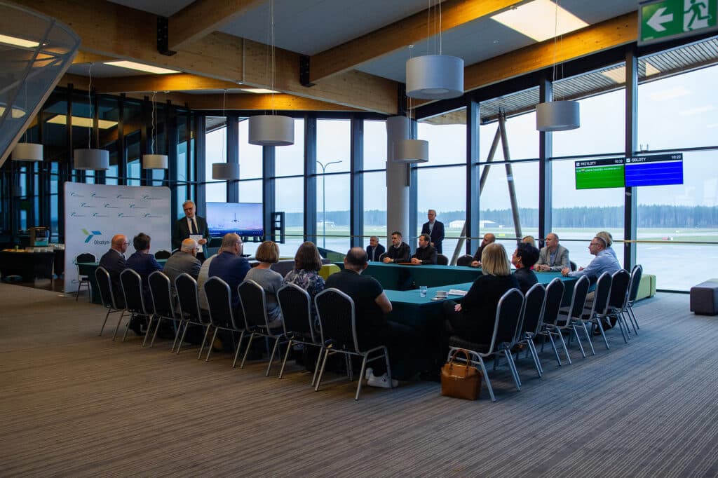 Nowa inwestycja stworzy zupełnie nową branżę w regionie. - Milionowa inwestycja na lotnisku w Szymanach. Takiego projektu jeszcze nie było