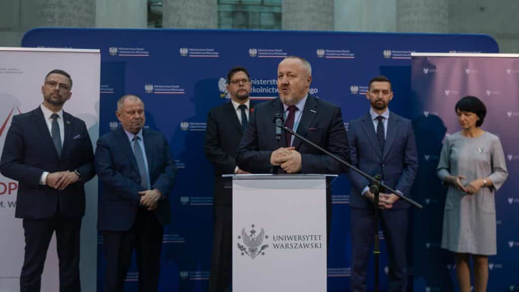 Takiego projektu jeszcze nie było? - Minister Kulasek odpala projekt, jakiego jeszcze nie było. Sprowadzimy geniuszy do Polski?