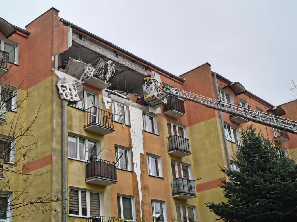 Huk słychać było w całym mieście. - Potężny wybuch w Braniewie! 100 osób nie może wrócić do swoich mieszkań