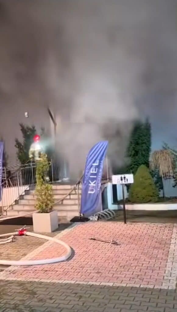 Sytuacja była bardzo niebezpieczna. - Nocny pożar w Olsztynie. Hotel wydał oświadczenie