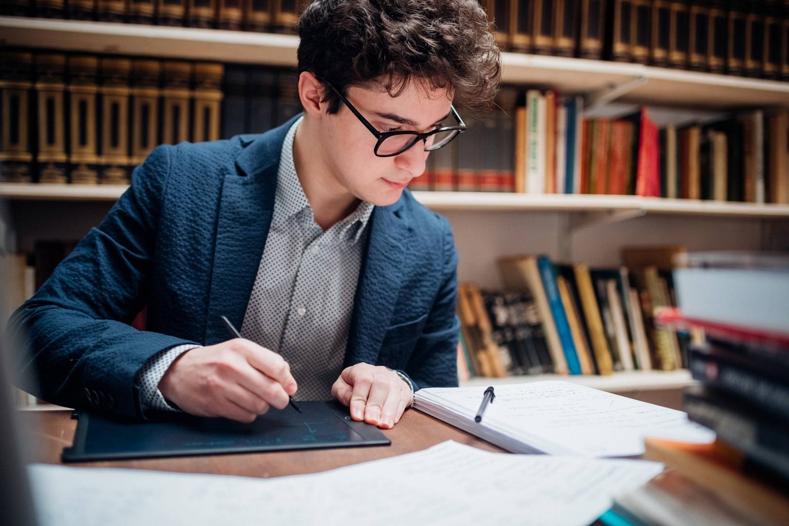 studia-prawnicze-na-ewspa-edu (6).jpg