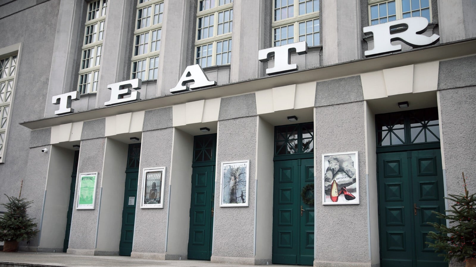 teatr jaracza