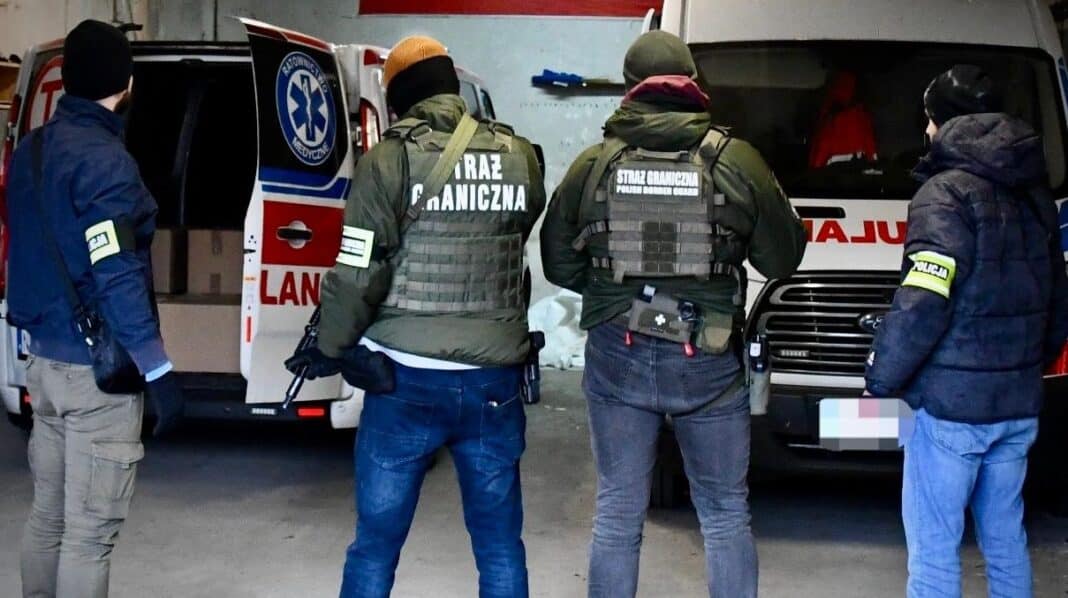 przewozili papierosy karetkami