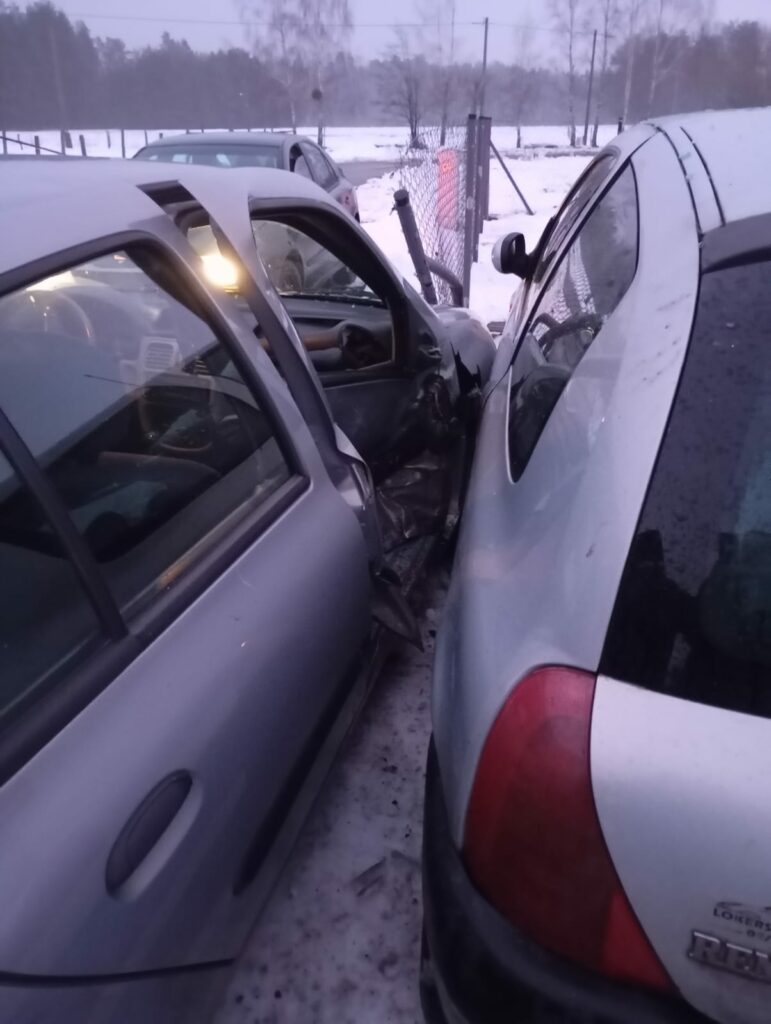 Dlaczego 23-latek znany policji wciąż jeździ po drogach? - 23-letni Kacper znów spowodował kolizję pod wpływem. Mieszkańcy żyją w strachu