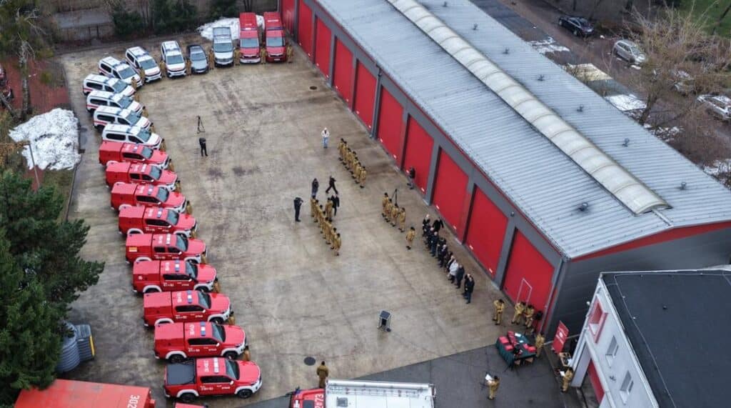 Nowe wozy już w jednostkach PSP. - 20 nowych pojazdów za 4,3 mln zł trafiło do strażaków Warmii i Mazur