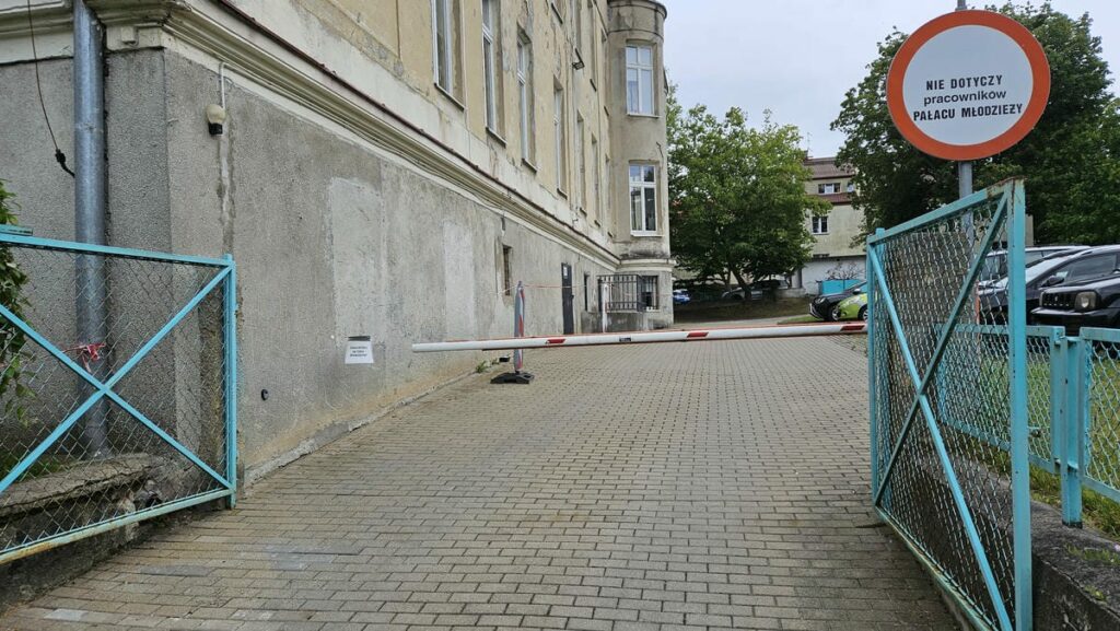 Jakie będzie nowe oblicze znanego budynku z centrum miasta? - Rusza remont Pałacu Młodzieży w Olsztynie. Miasto zapłaci wykonawcy ponad 8 milionów