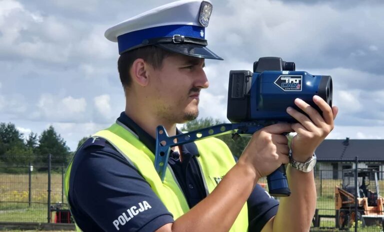 żołnierz i policjant uratowali mężczyznę