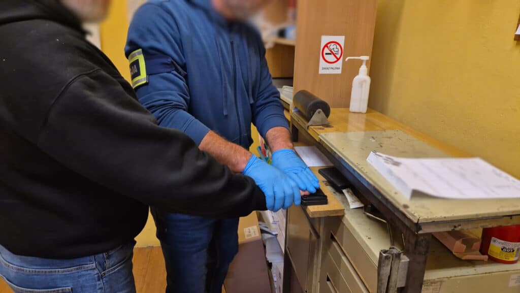 Napad w gminie Nidzica zakończył się akcją kontrterrorystów. - Kontrterroryści zatrzymali 8 osób w policyjnych mundurach