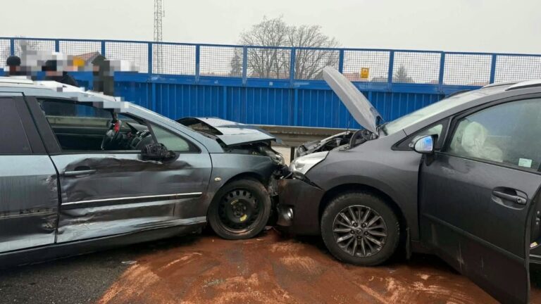 kolizja na wiadukcie