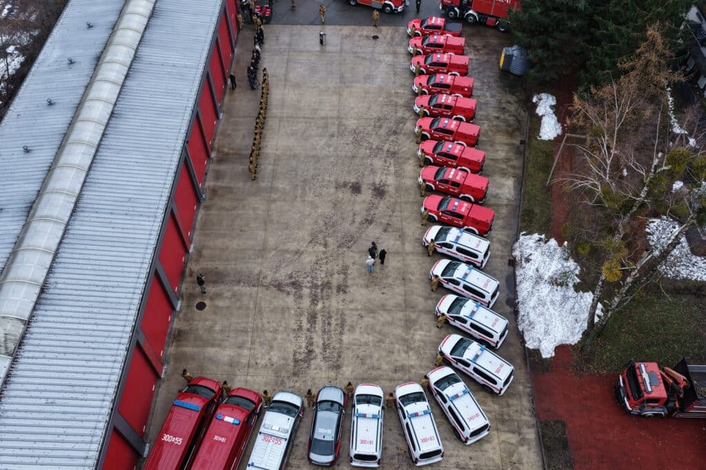 Nowe wozy już w jednostkach PSP. - 20 nowych pojazdów za 4,3 mln zł trafiło do strażaków Warmii i Mazur