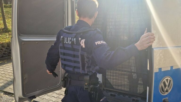 włamanie do sklepu w centrum miasta