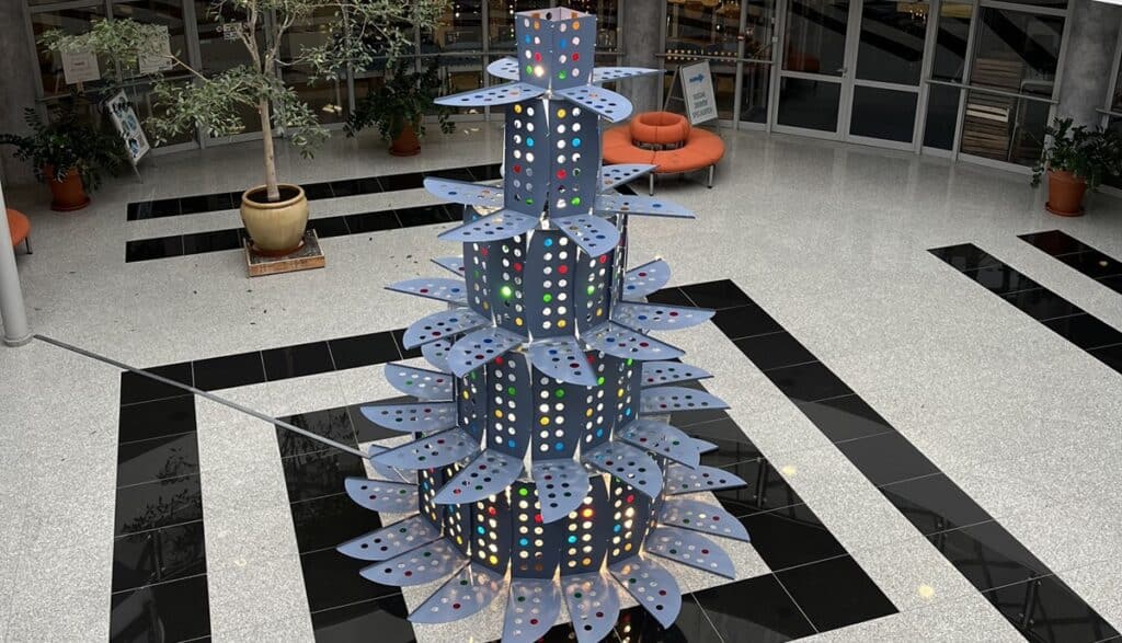 zaskakująca choinka w UWM