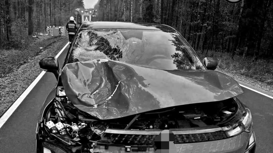 kobieta potrąciła motorowerzystę