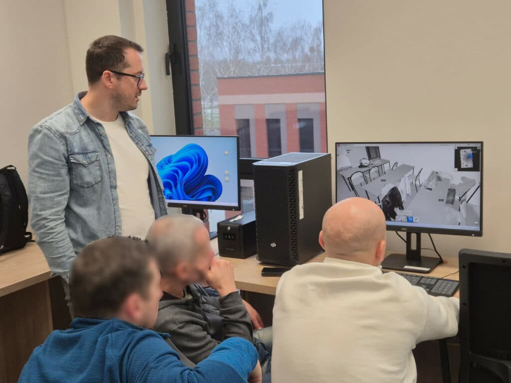 Nie była to rutynowa wizyta. - Co robili kryminalni na UWM?