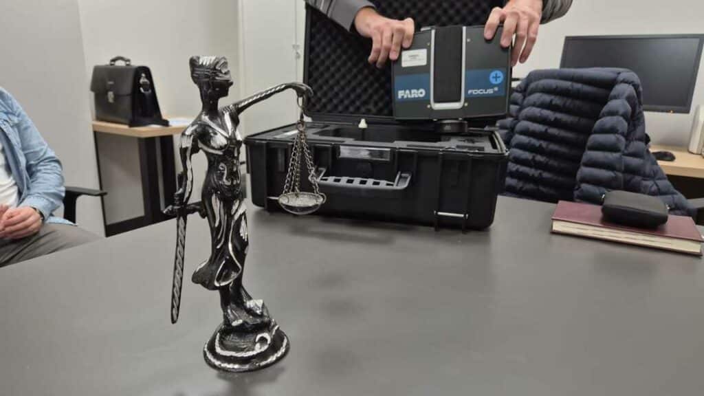 Nie była to rutynowa wizyta. - Co robili kryminalni na UWM?