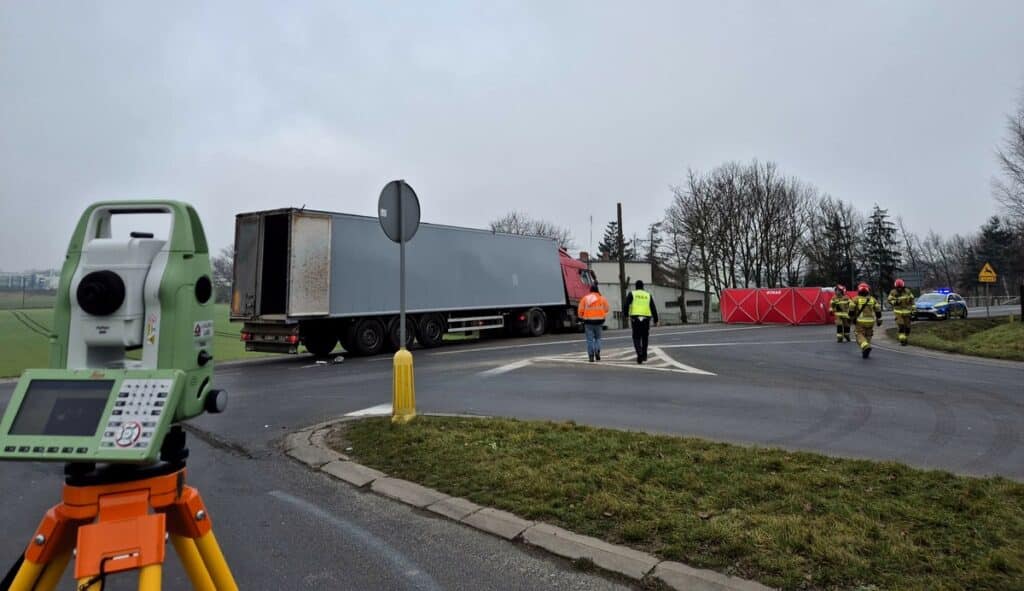 Śmiertelny wypadek odebrał życie żonie. Następnego dnia zmarł jej mąż. - Najpierw zginęła żona w wypadku. Dziś przyszła tragiczna informacja ze szpitala ws. męża