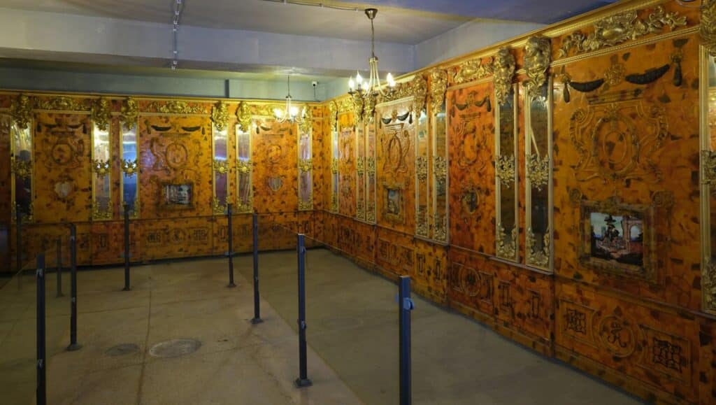 To miejsce na Mazurach przez lata owiane było tajemnicą. - Tajne centrum dowodzenia III Rzeszy na Mazurach. To tu ukryta jest Bursztynowa Komnata?