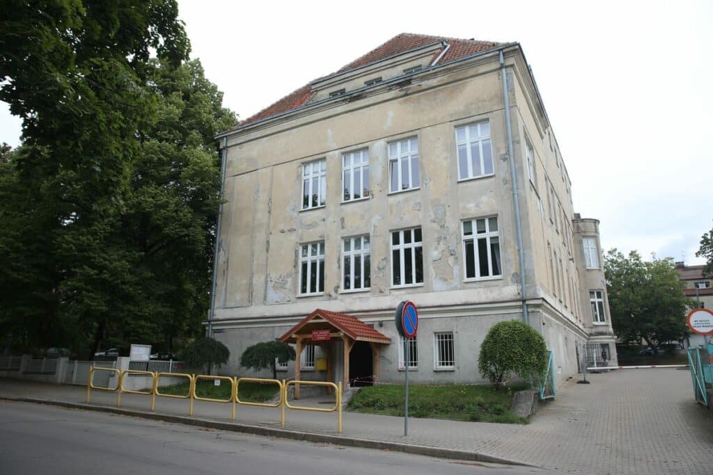 Jakie będzie nowe oblicze znanego budynku z centrum miasta? - Rusza remont Pałacu Młodzieży w Olsztynie. Miasto zapłaci wykonawcy ponad 8 milionów