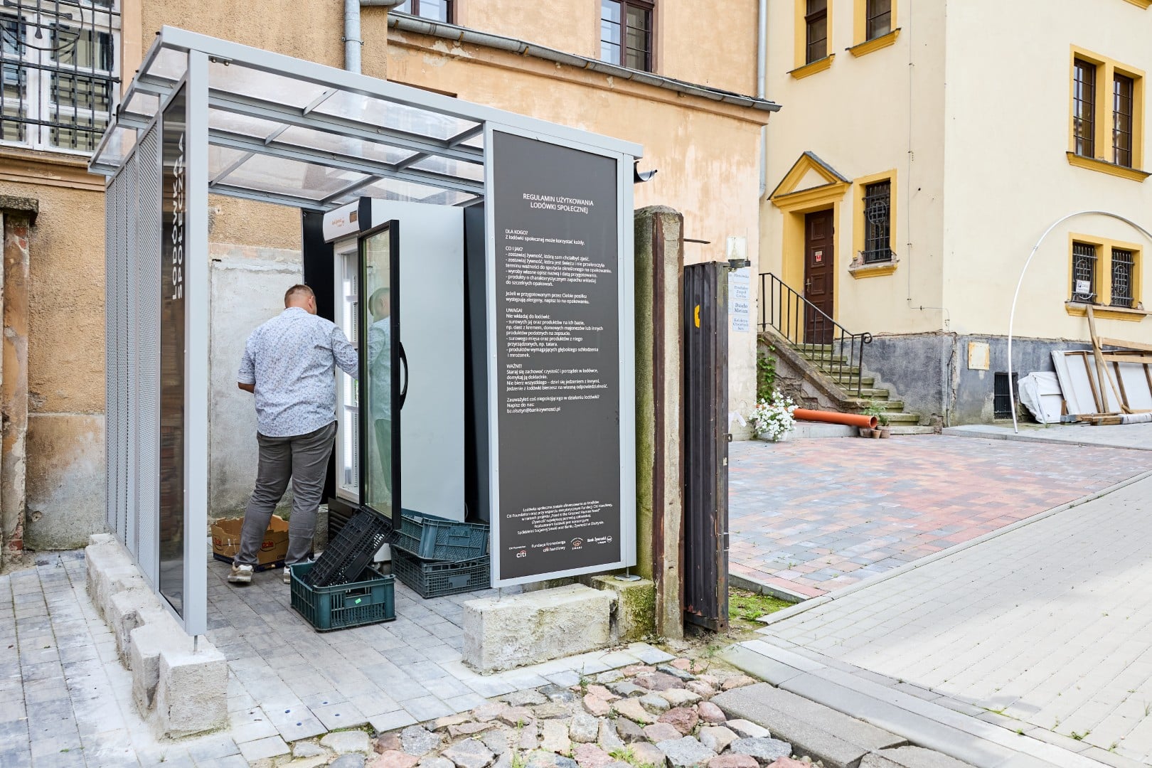 Nowa kuchnia, lodówka społeczna i 2000 posiłków dla potrzebujących