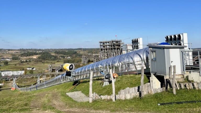 Najdłuższy kryty wyciąg taśmowy w Europie