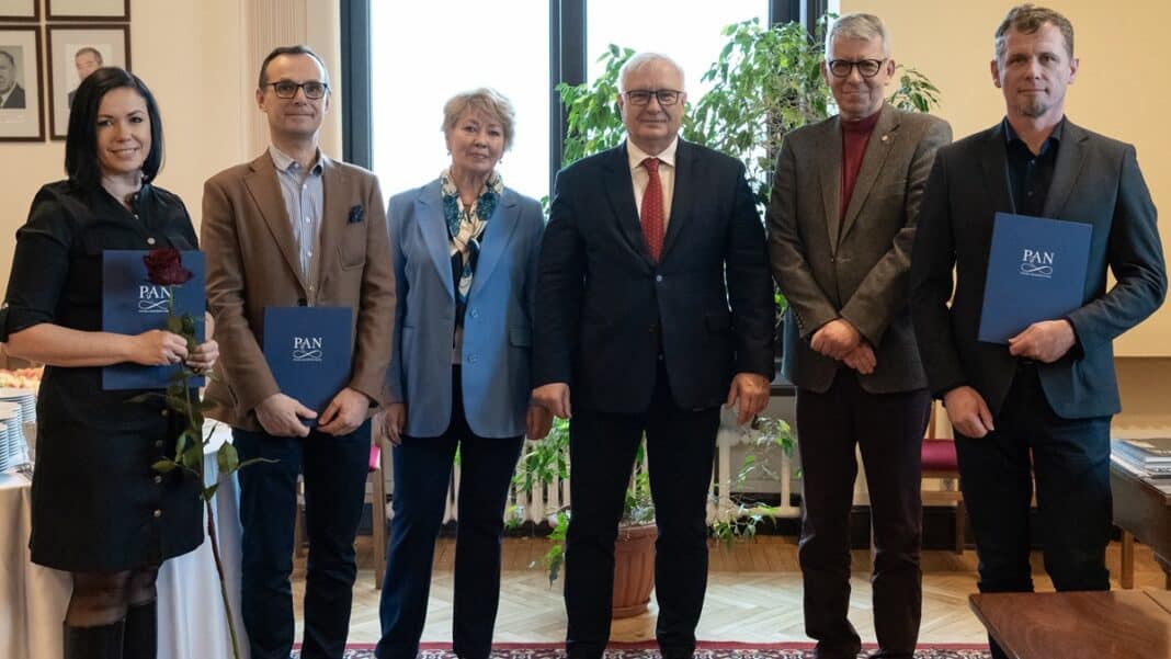 PAN wyróżnił zespół naukowców UWM