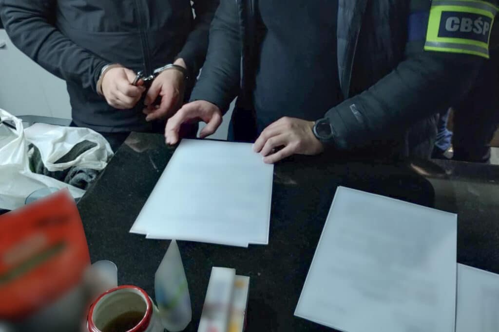 Jak to było możliwe przez kilka lat? Śledztwo odsłania mechanizm nielegalnego obrotu paliwami. - Miliony z paliw i lata fikcji. Ta sprawa pokazuje, jak działały luki w systemie podatkowym