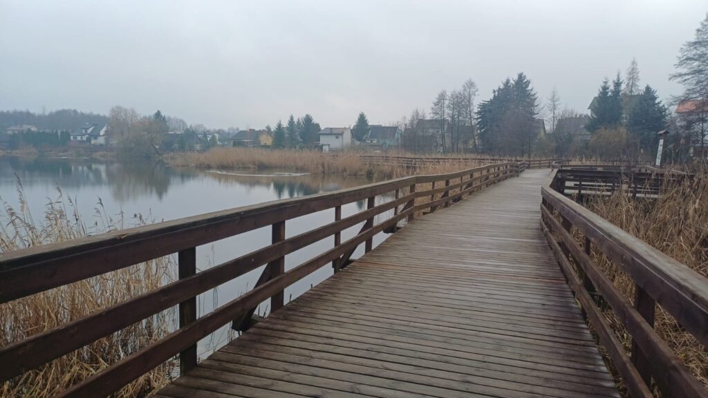 Radni odkryli skandal przy budowie mola. - Najdłuższe polskie molo z Mazur oszustwem? Prokuratura postawiła zarzuty