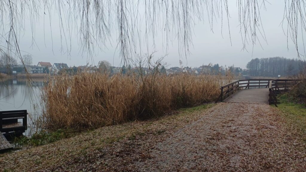 Radni odkryli skandal przy budowie mola. - Najdłuższe polskie molo z Mazur oszustwem? Prokuratura postawiła zarzuty