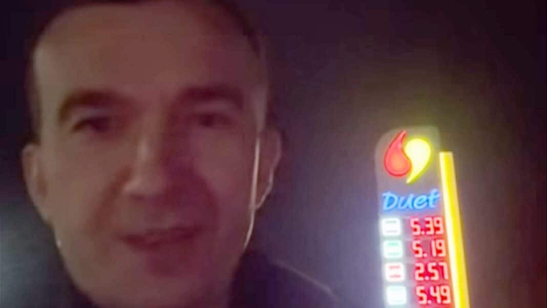 szauer na stacji paliw