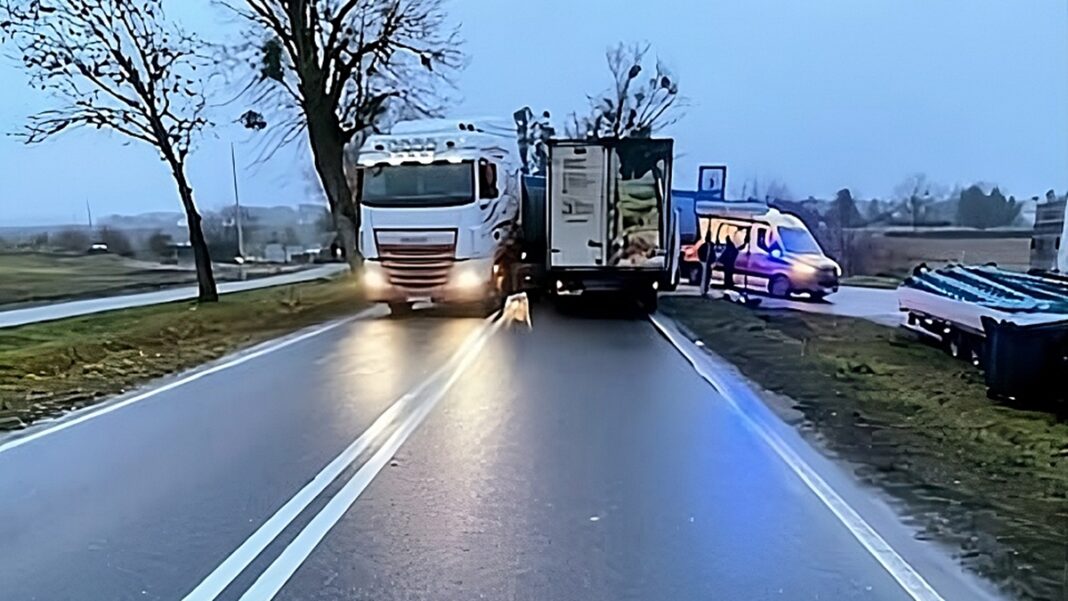 zderzenie ciężarówki i samochodu dostawczego