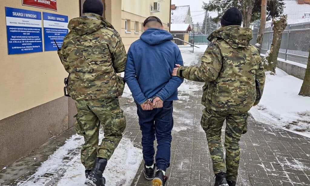 Myślał, że przechytrzył wymiar sprawiedliwości. - Rutynowa kontrola, a potem szok. 40-latek trafił prosto do aresztu