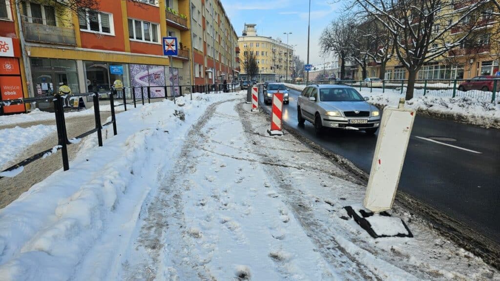 Przystanek po siedmiu latach walki. Kiedy zatrzymają się tu pierwsze autobusy? - W ruchliwej części Olsztyna powstaje nowy przystanek. Mieszkańcy dopięli swego