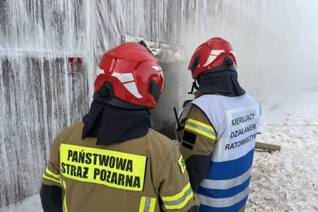 pożar zakładu w Ostródzie