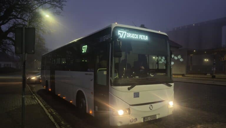 zawieszone kursy autobus&oacute;w