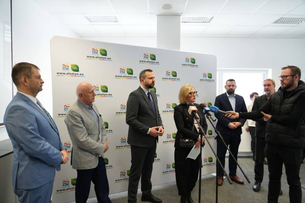 Autobusy na prąd to nowa jakość komunikacji miejskiej? - Prezydent podpisał umowę na elektryczne autobusy. Tak chce polepszyć komunikację w Olsztynie